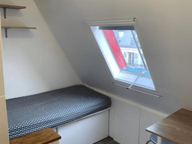 Location Appartement 1 pièce 9 m2 Paris 9ème