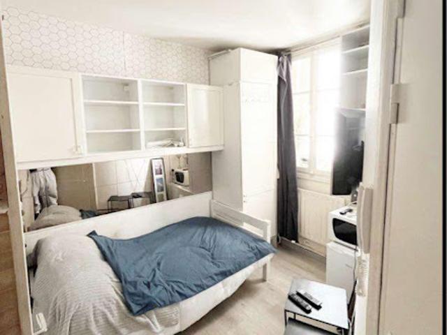 Location Appartement 1 pièce 9 m2 Paris 9ème