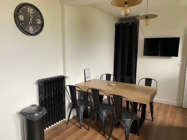 Location Appartement 1 pièce 9m² AVRILLE 49240