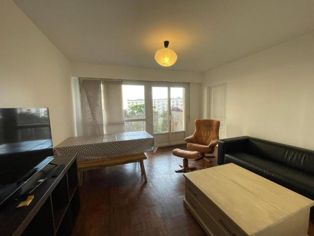 Location Appartement 1 pièce 9m² ANGERS 49000