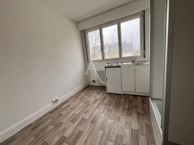Location Appartement 1 pièce 9m²