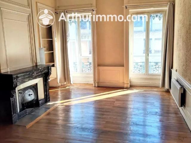 Location Appartement 1 pièces 48 m2 à Lyon 7