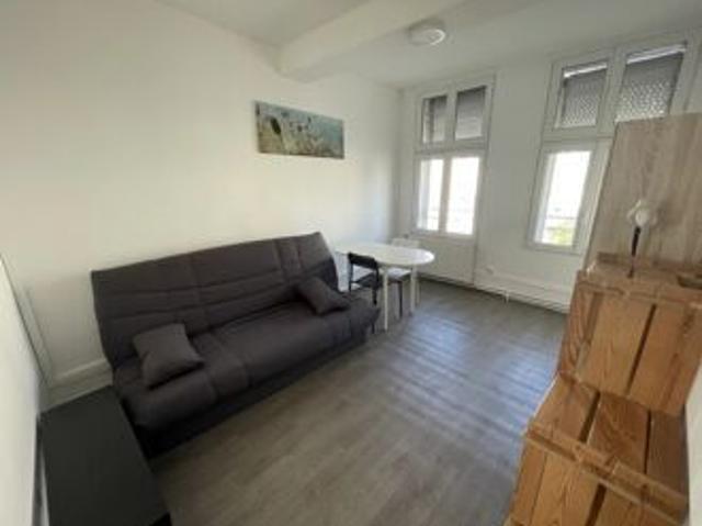 Location Appartement 1 pièces 17 m2 à Saint Quentin
