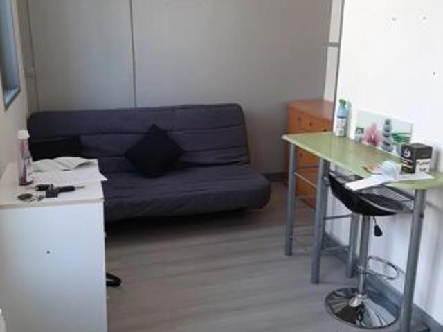 Location Appartement 1 pièces 17 m2 à Saint Quentin
