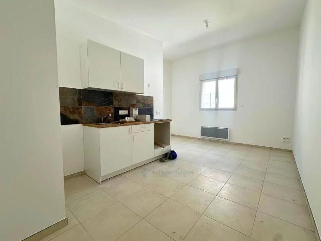 Location Appartement 1 pièces 27 m2 à Lodève