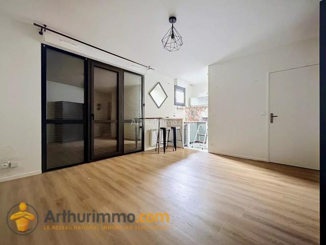 Location Appartement 1 pièces 27 m2 à Reims