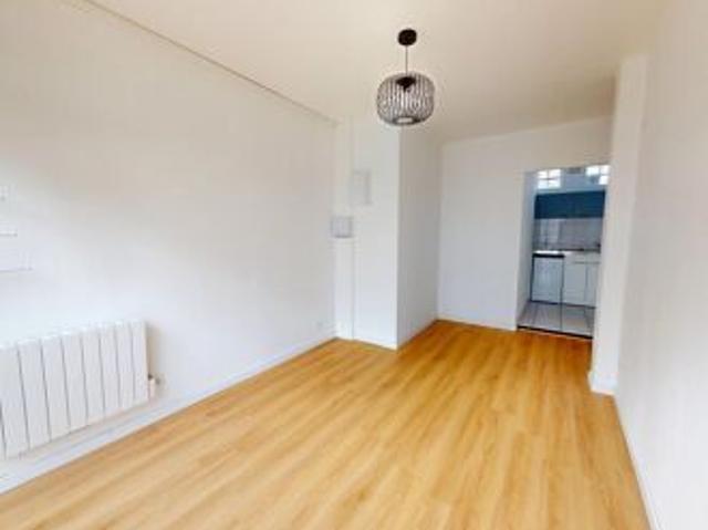 Location Appartement 1 pièces 25 m2 à Chartres