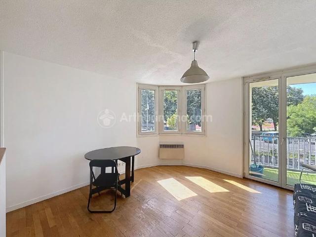 Location Appartement 1 pièces 25 m2 à Clermont Ferrand