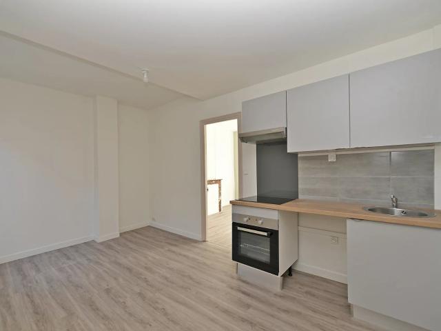 Location Appartement 1 pièces 28 m2 à Saint Quentin