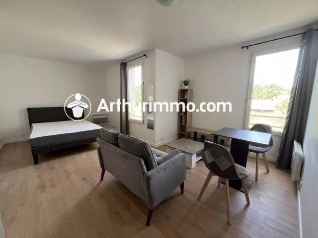 Location Appartement 1 pièces 30 m2 à Savigny le Temple