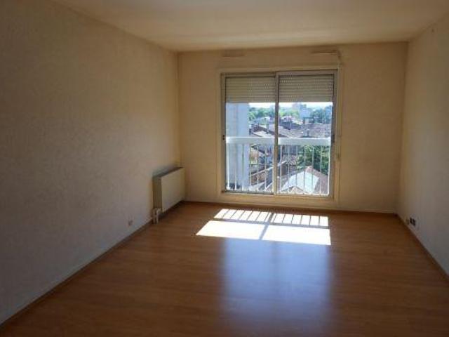 Location Appartement 1 pièces 31.79 m² montauban