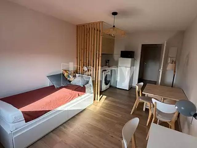 location appartement, 23.0 m² au dernier étage
