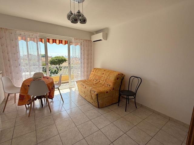 Location appartement, 22 m² T 1 à Villeneuve Loubet, 760 € | Orpi