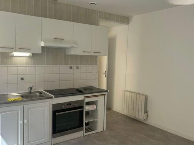 Location appartement, 24.01 m² T 2 à Montfermeil, 735 €