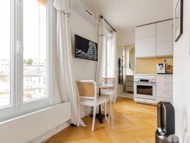 Location Appartement 24 m2 Paris 18