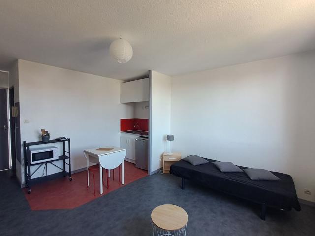 Location appartement, 25.5 m² T 1 à Limoges, 400 €