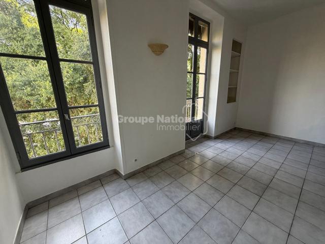 Location appartement 25.82 m², Nimes 30000 Gard