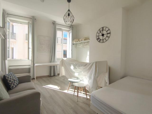Location appartement, 28.1 m² T 1 à Toulon, 550 €