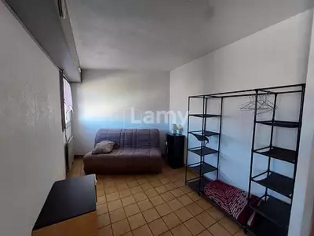 location appartement, 28.37 m² au dernier étage parking