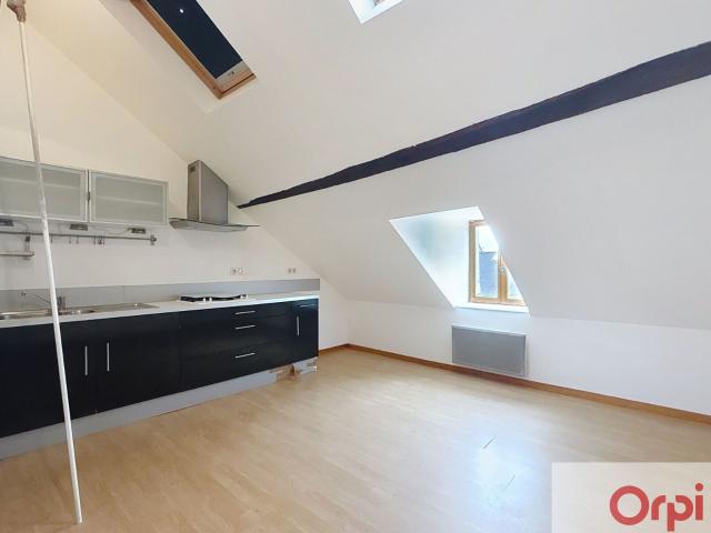 Location appartement, 28 m² T 1 à Montluçon, 320 €