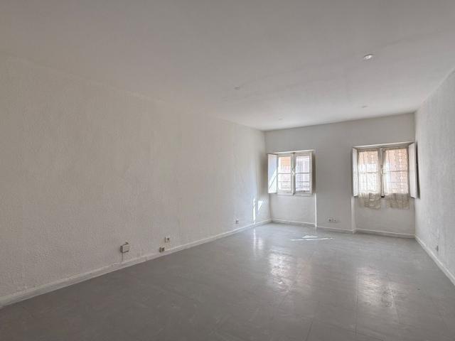 Location appartement, 29 m² T 1 à Perpignan, 360 €