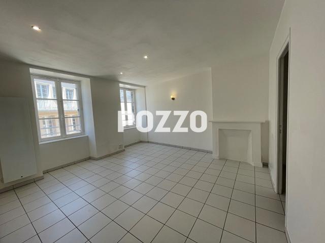 Location Appartement 2 pièce s 40 m2 Granville