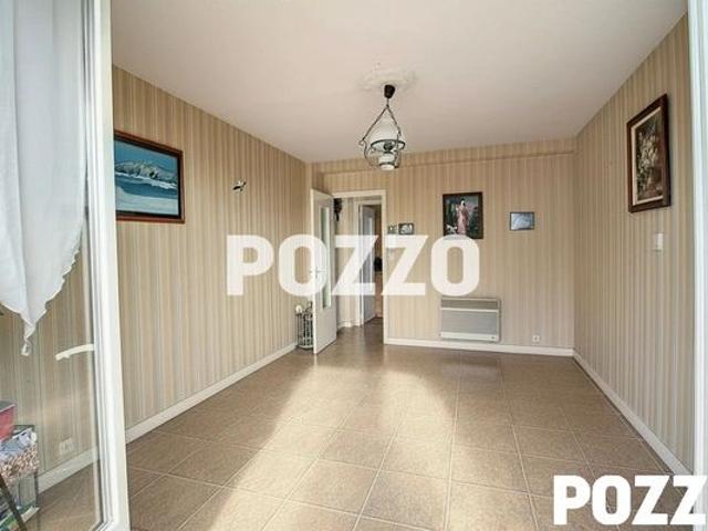 Location Appartement 2 pièce s 47 m² Granville