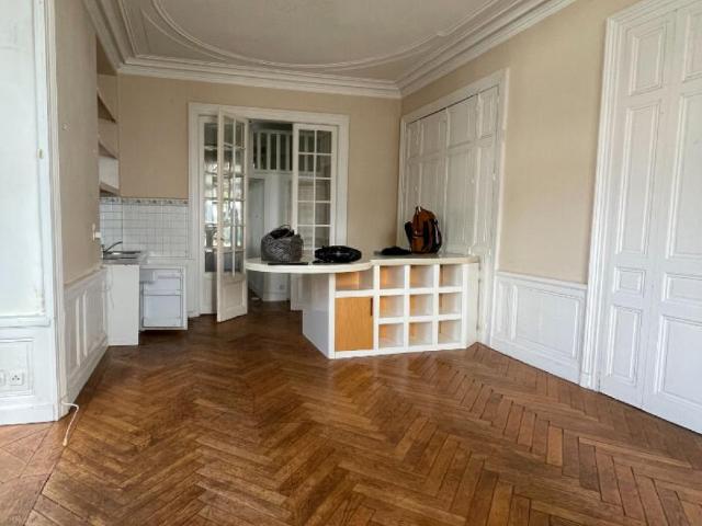 Location Appartement 2 pièce s de 44 m2 | Cabinet Martin