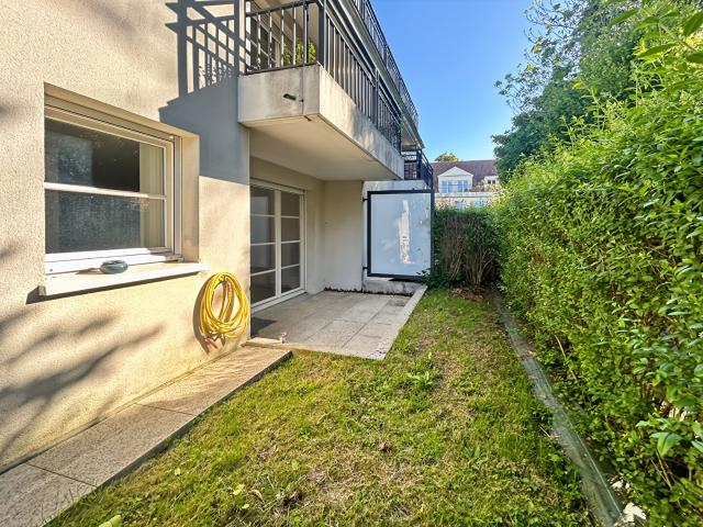 Location appartement 2 pièces, 43.78m², Mennecy
