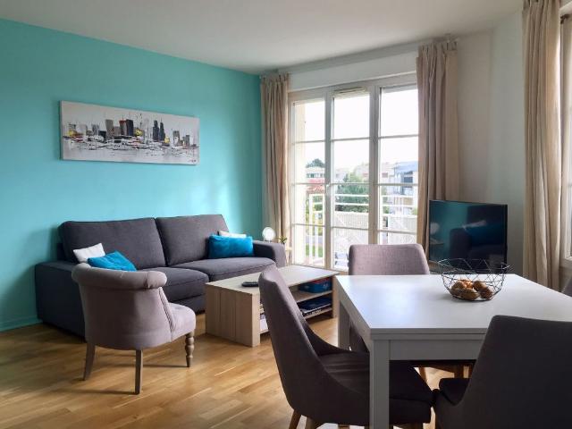 Location appartement 2 pièces, 43.80m², Combs la Ville