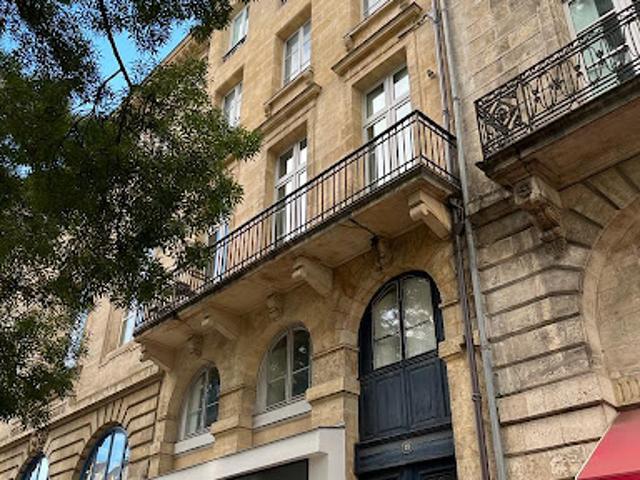 Location Appartement 2 pièces 43.9 m2 Bordeaux