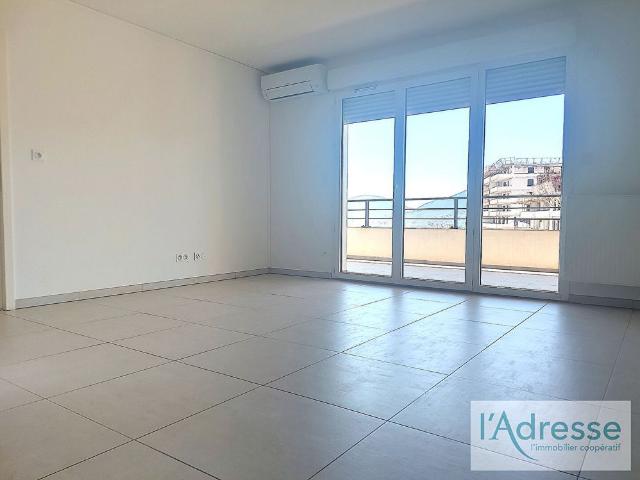 Location appartement 2 pièces, 43.00m², Ajaccio