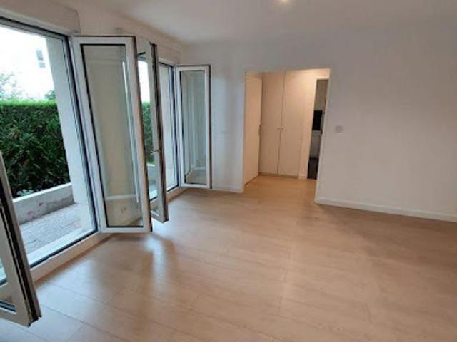 Location Appartement 2 pièces 43 m2 Antony