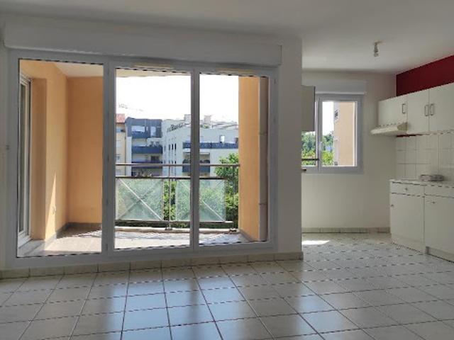 Location Appartement 2 pièces 43 m2 Lyon 8ème