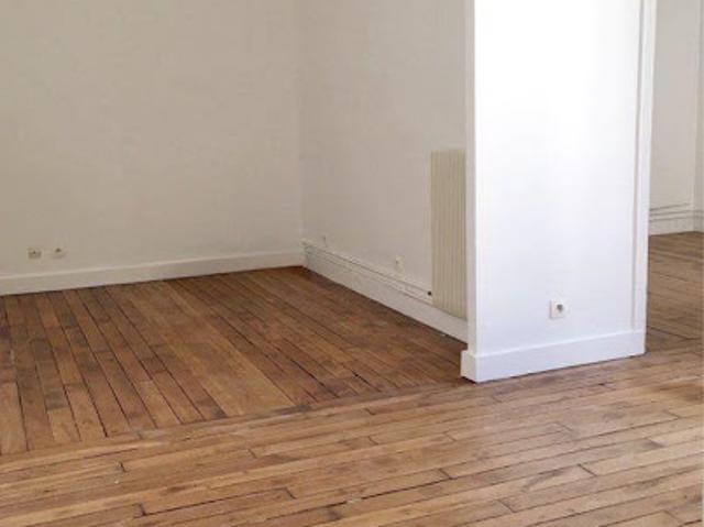 Location Appartement 2 pièces 43 m2 Paris 10ème