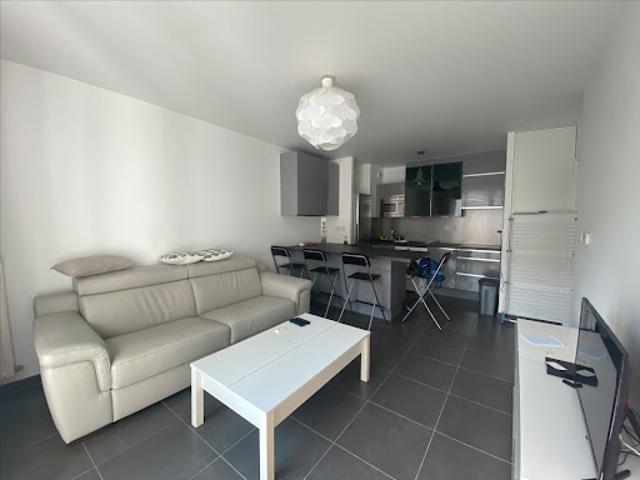 Location Appartement 2 pièces 43 m2 Suresnes