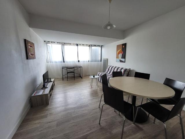 Location Appartement 2 pièces 43m²