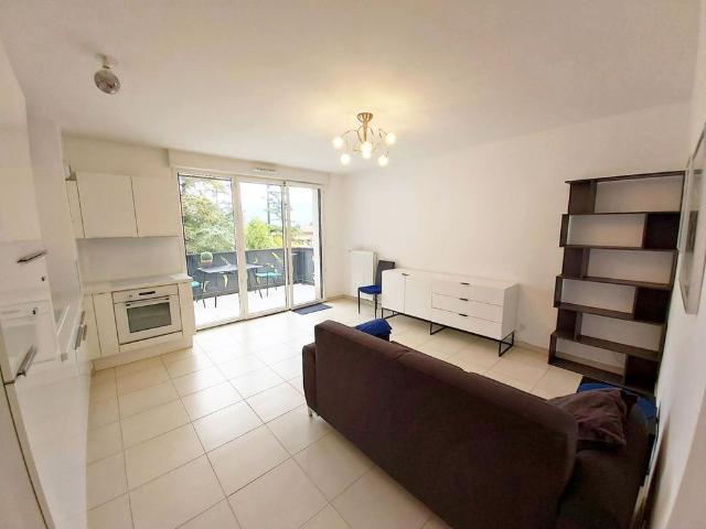 Location Appartement 2 pièces 43m² CORENC 38700