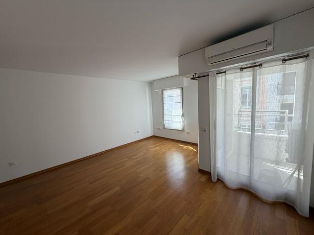 Location Appartement 2 pièces 43m² CANNES 06400