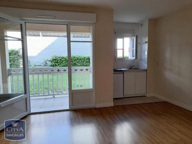 Location Appartement 2 pièces 43m² CHATEAUROUX 36000
