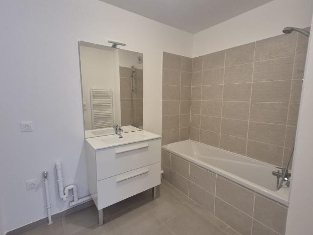 Location Appartement 2 pièces 43m² ARMENTIERES 59280