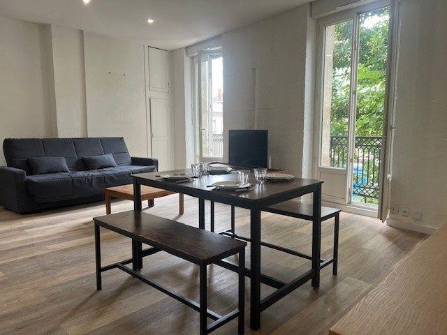 Location Appartement 2 pièces 43m² BORDEAUX 33800
