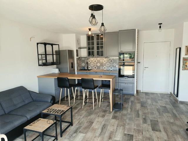 Location Appartement 2 pièces 43m² DRAP 06340