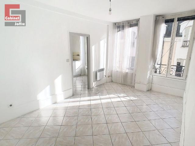 Location Appartement 2 pièces 43m² FONTAINEBLEAU 77300