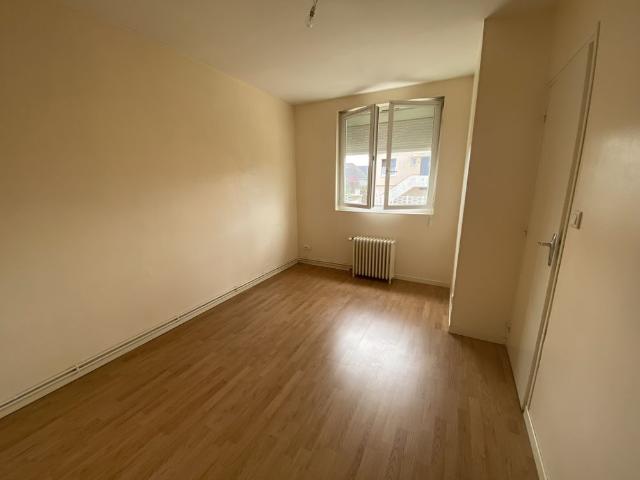 Location Appartement 2 pièces 43m² LE CREUSOT 71200