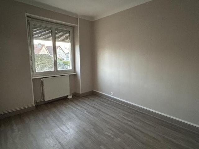 Location Appartement 2 pièces 43m² LE CREUSOT 71200
