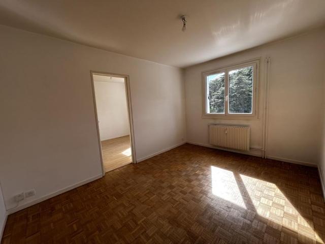 Location Appartement 2 pièces 43m² LE CREUSOT 71200