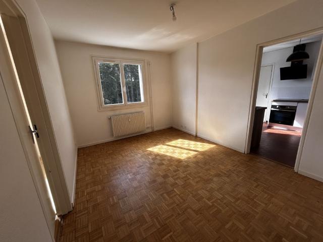 Location Appartement 2 pièces 43m² LE CREUSOT 71200