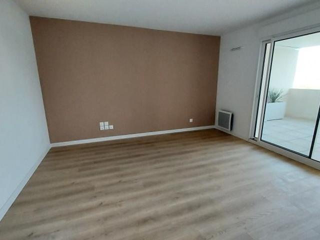 Location Appartement 2 pièces 43m² MONTPELLIER 34000