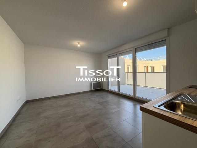 Location Appartement 2 pièces 43m² NIMES 30000